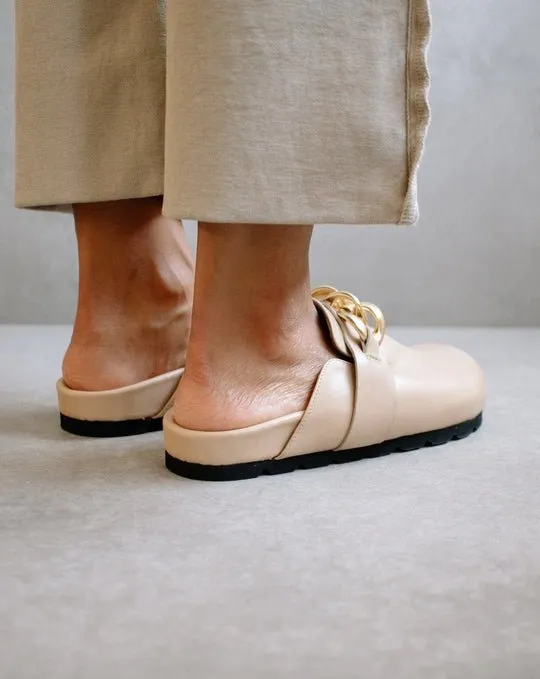 Gold Chain Clogs  | Nude