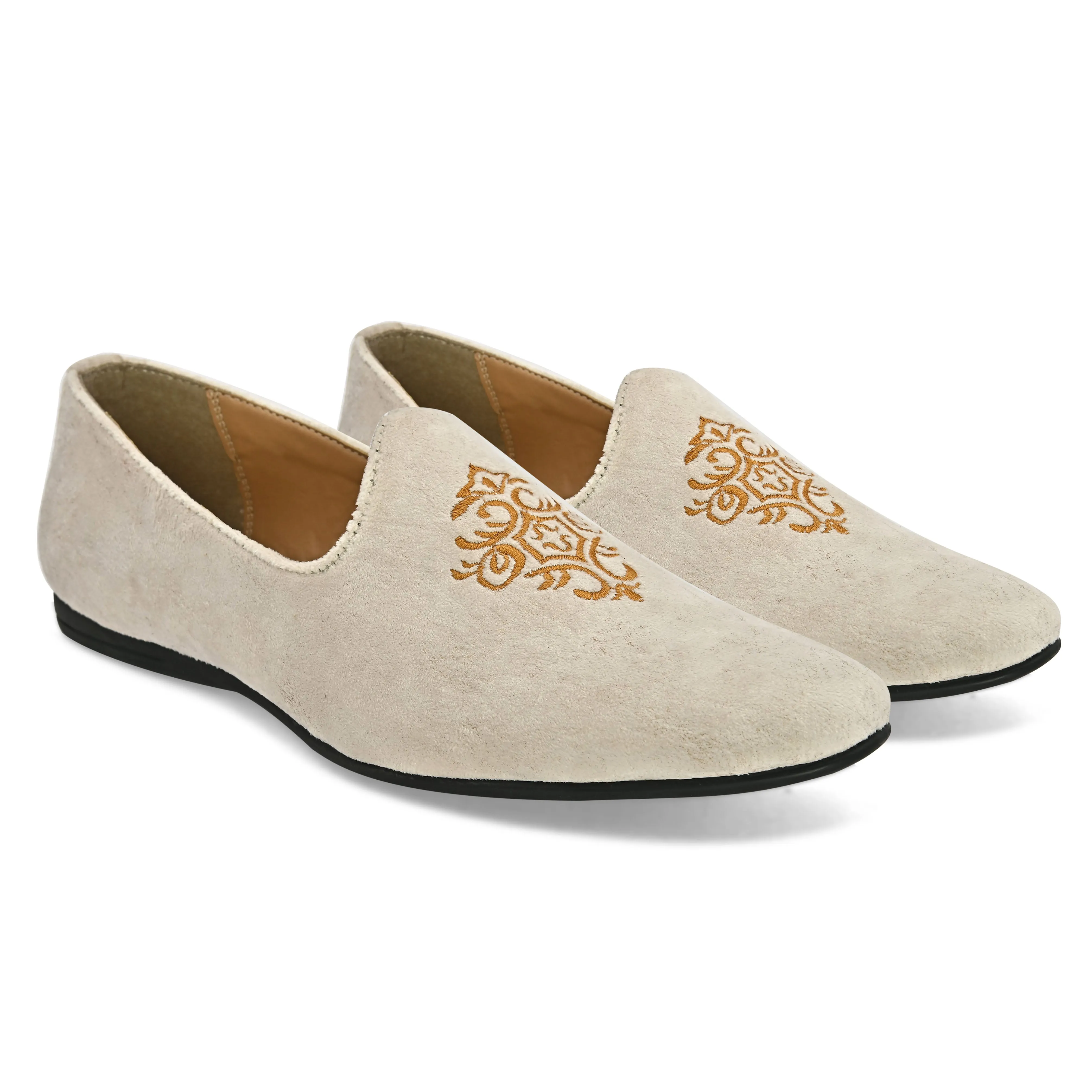 Grace Embroidered Beige Juttis