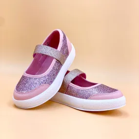 NEW ,  KIDS SHOES SIZE FROM 20 TO 37 K65