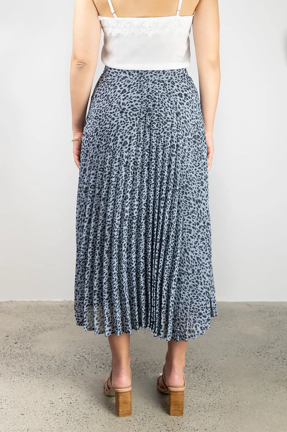 Ritzy Ice Blue Leopard Chiffon Pleated Midi Skirt