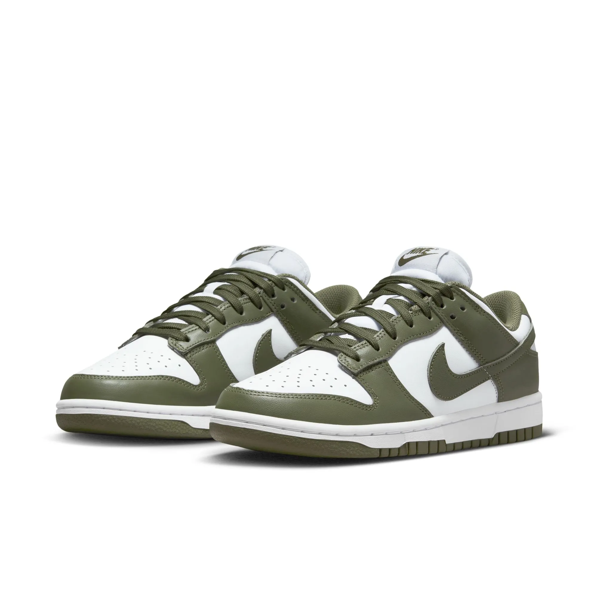 W Nike Dunk Low