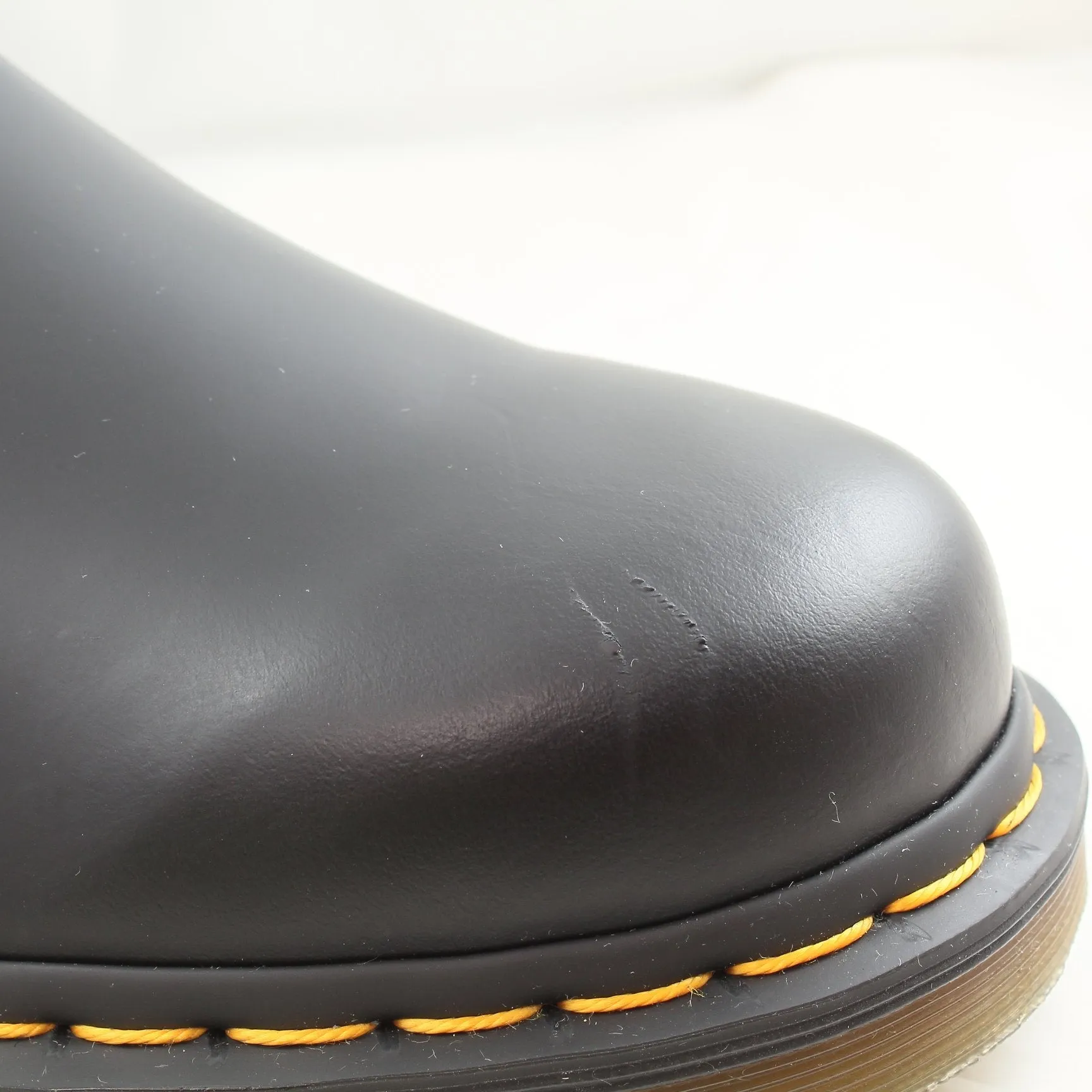 Womens Dr.Martens 2976 Chelsea Boot Black Leather